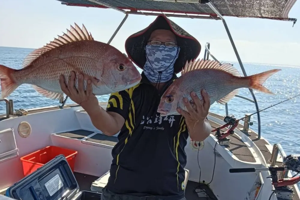 三叉戟遊艇--近海釣魚體驗（半日行程）行程照